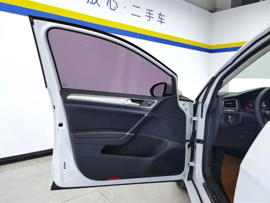 Volkswagen Golf 2018 230TSI Automatic Comfort фото 7