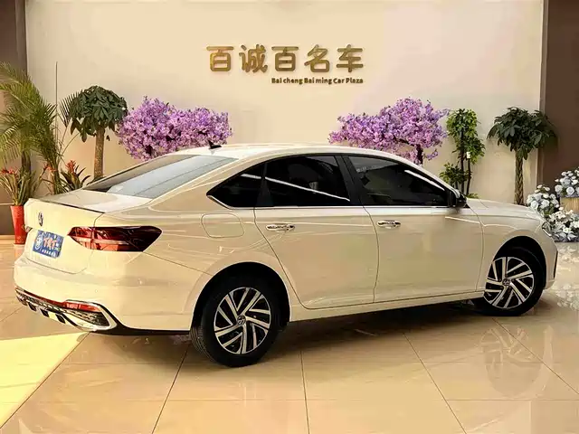 Volkswagen Lavida 2023 280TSI DSG Starlight Comfort Edition — фото 5