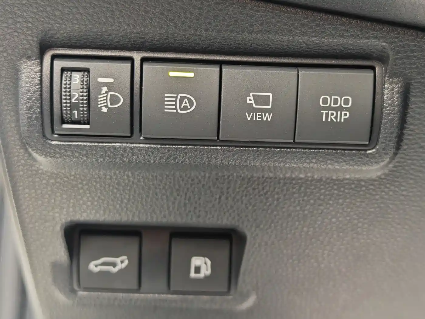 Toyota Frontlander 2023 2.0L Smart Hybrid Dual Engine Prestige Edition фото 20