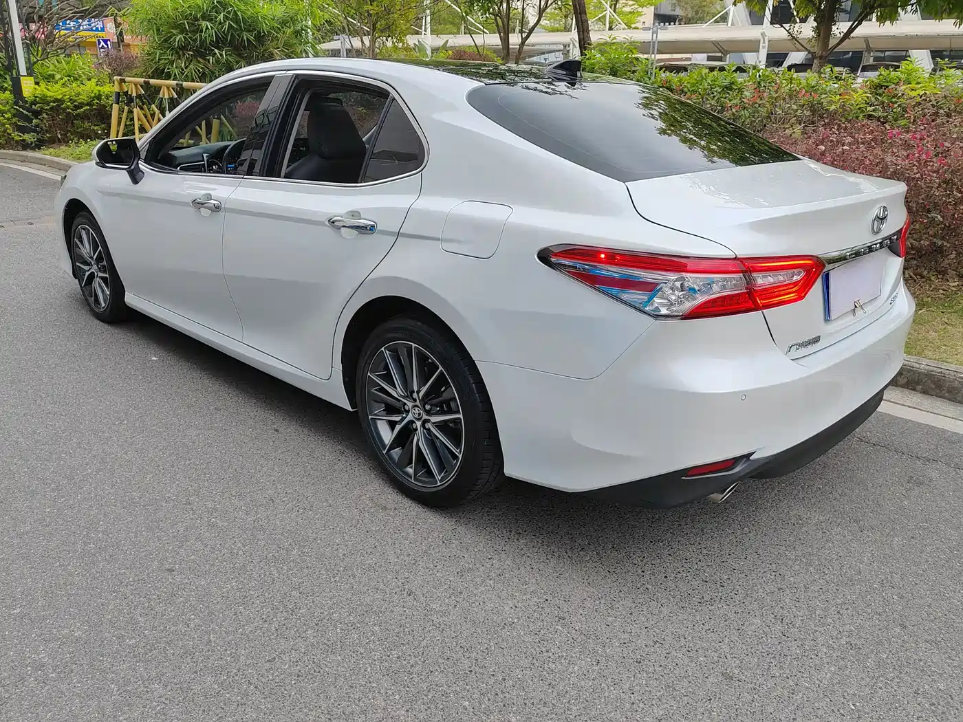 Toyota Camry 2021 2.5G Luxury Edition фото 4