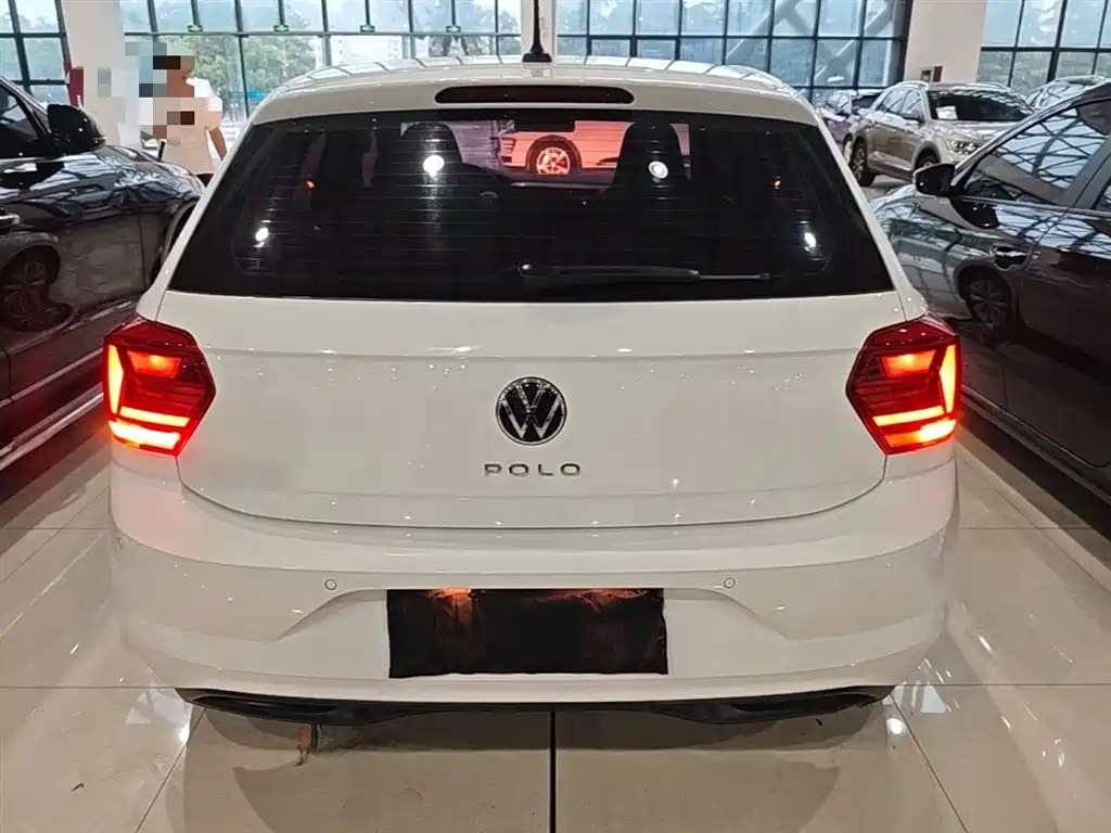 Volkswagen Polo 2021 Plus 1.5L Automatic Colorful Tech Edition фото 6