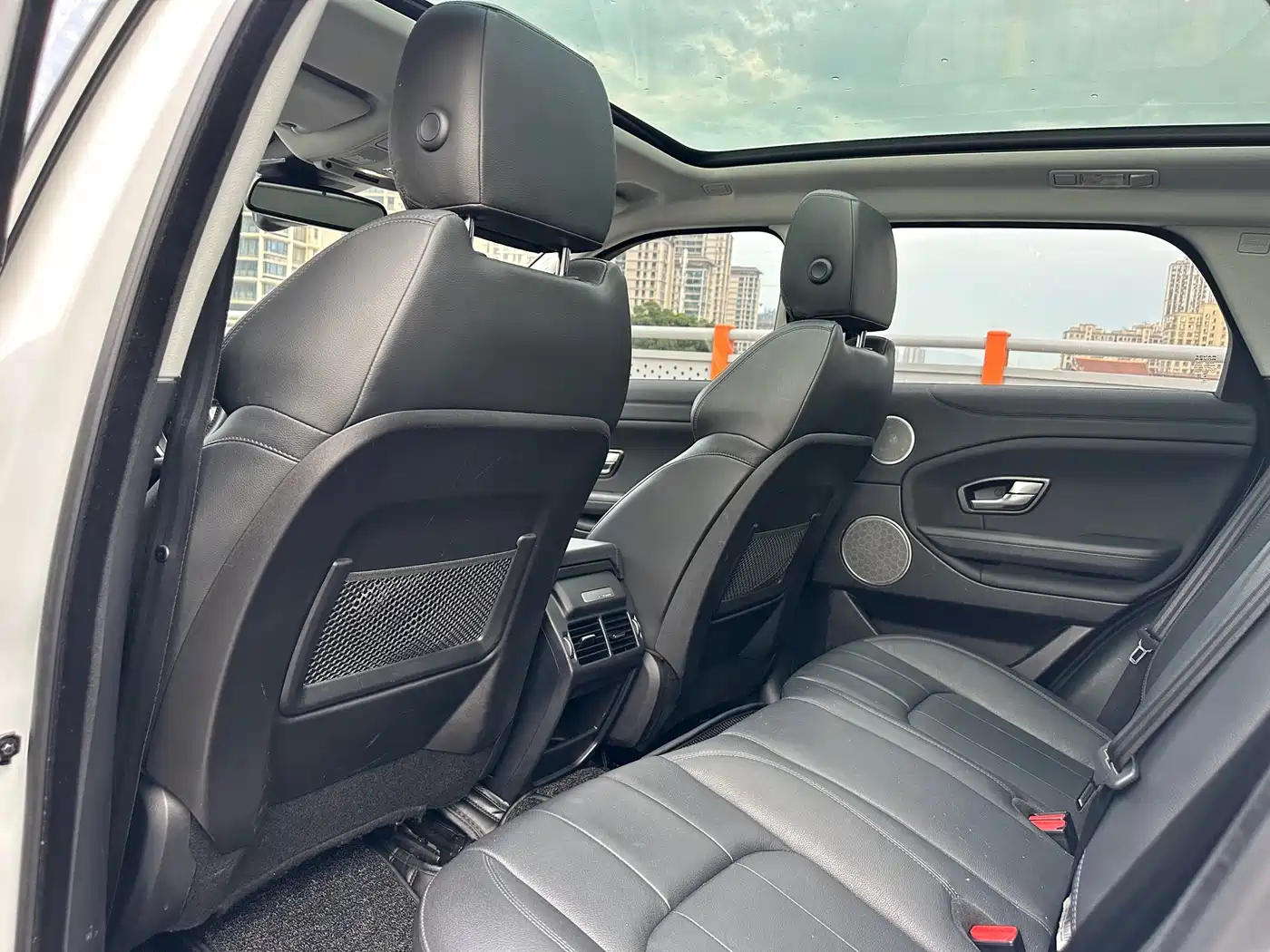 Land Rover Range Rover Evoque 2018 240PS SE Smart Edition фото 7