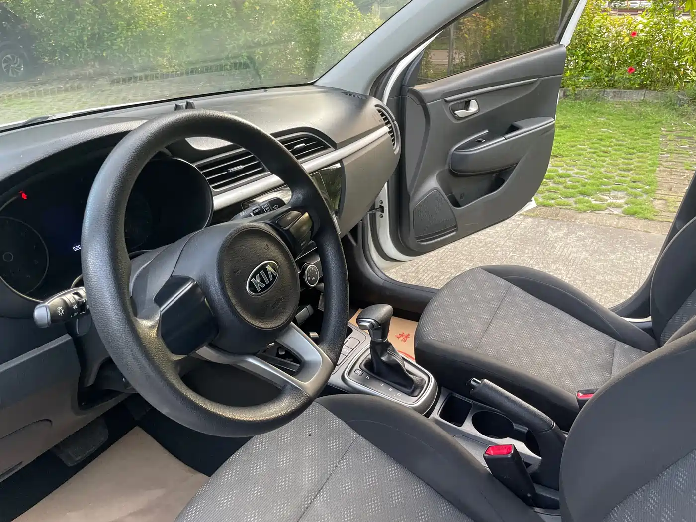 Kia K2 2019 Sedan 1.4L AT 15th Anniversary Special Edition GLS China VI фото 14