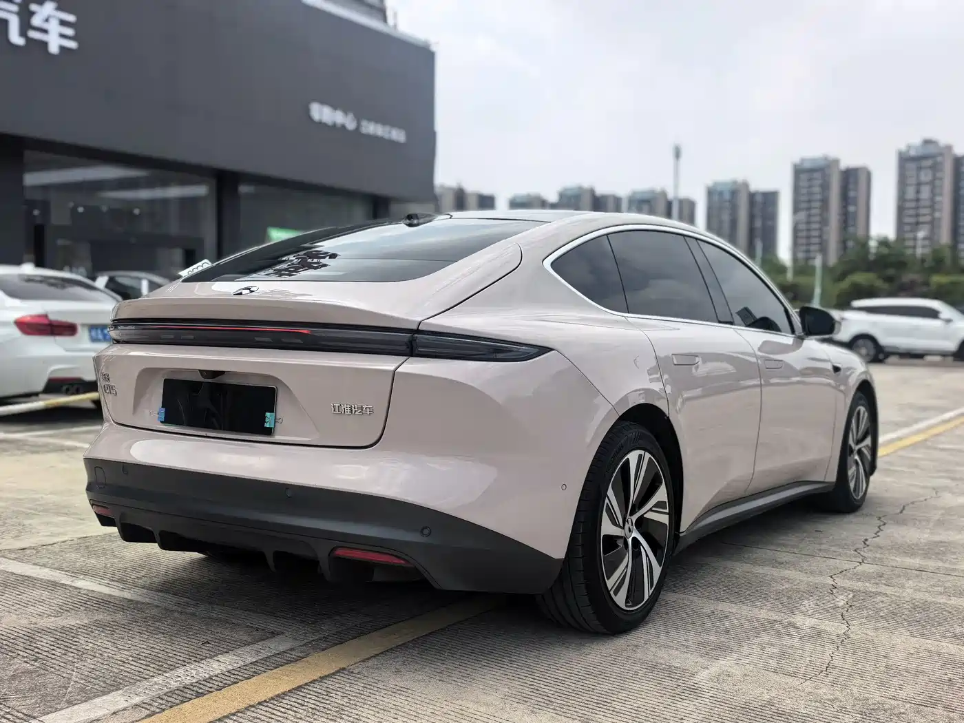 NIO ET5 2023 2022 75kWh
