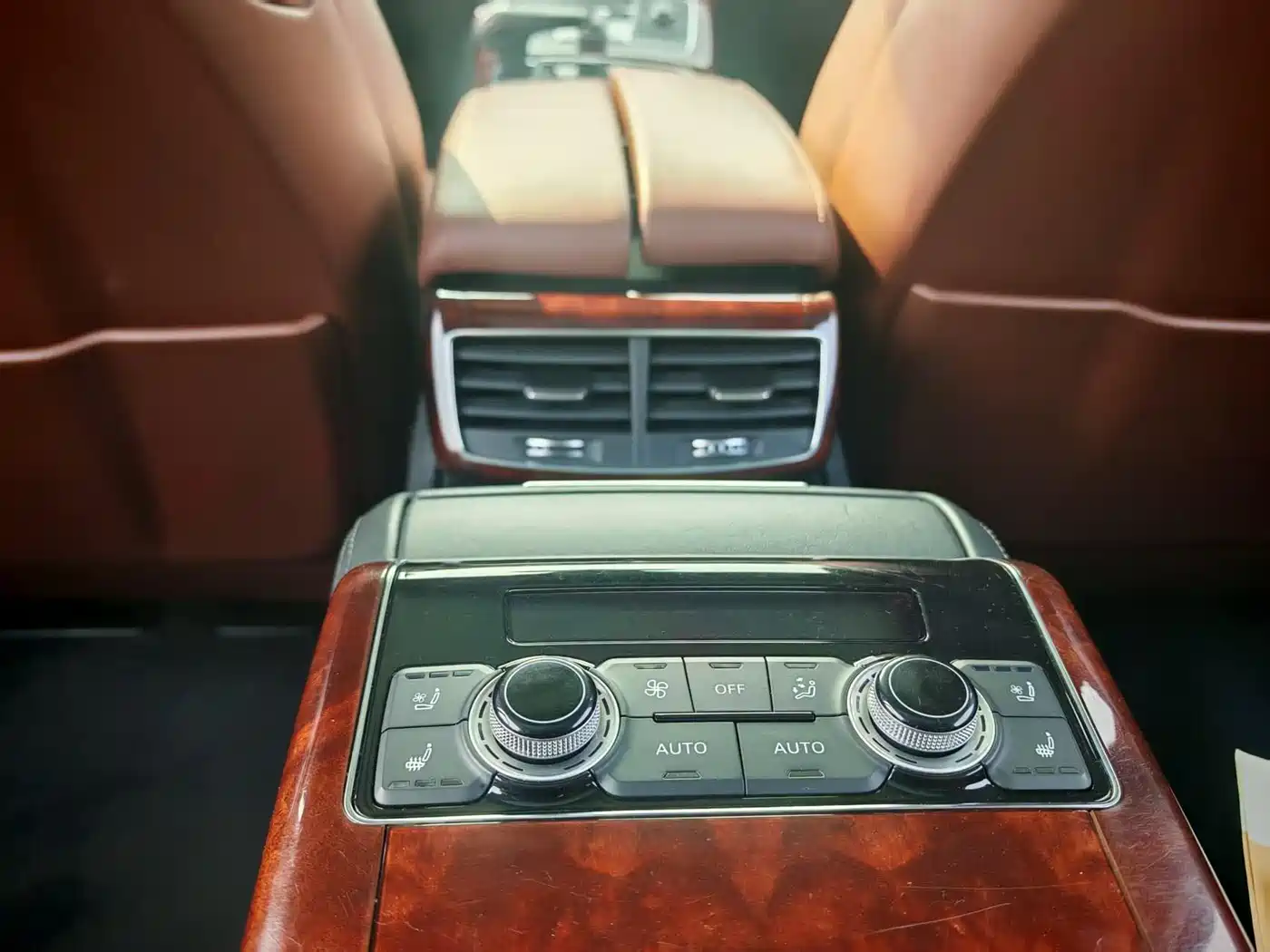Audi A8 2012 A8L 45 TFSI quattro Comfort фото 10