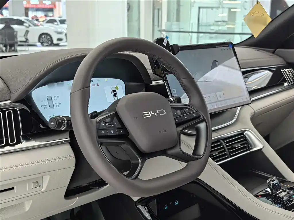 BYD Song PLUS PHEV 2025 DM-i Smart Driving Edition 112KM Honor фото 19