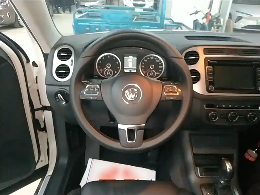 Volkswagen Tiguan 2013 1.8TSI Auto 4WD Luxury фото 11