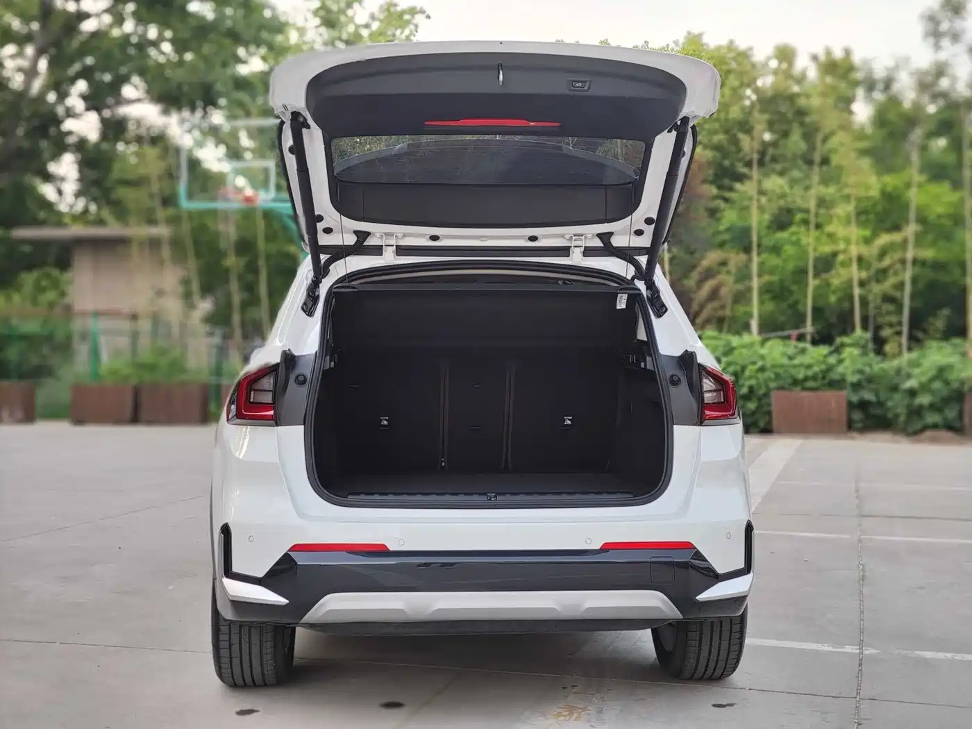 BMW iX1 2023 eDrive25L X Design Package фото 5