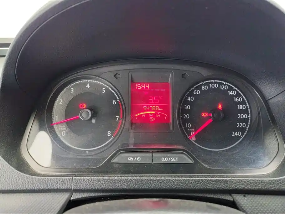 Volkswagen Jetta 2017 1.4L Manual Fashion фото 14