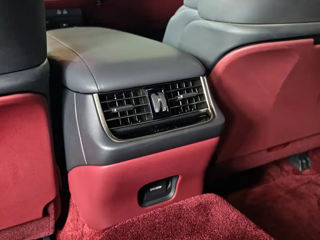 Lexus LS, миниатюра 30