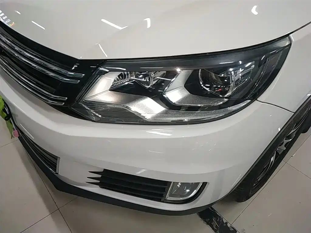 Volkswagen Tiguan 2013 1.8TSI Auto 4WD Luxury фото 23