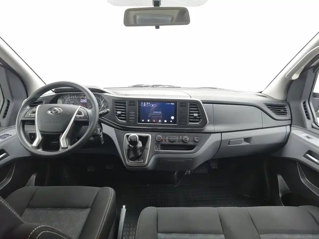 2025 SAIC Maxus Xintu V80