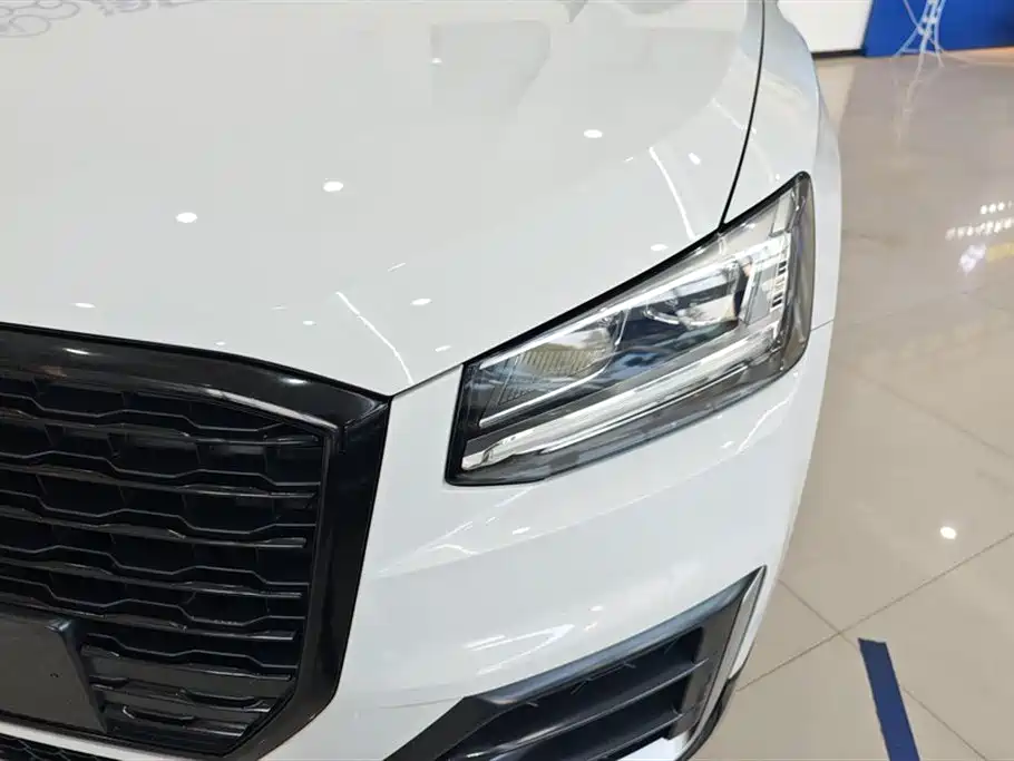 Audi Q2L 2020 35 TFSI Progressive Dynamic Model фото 5