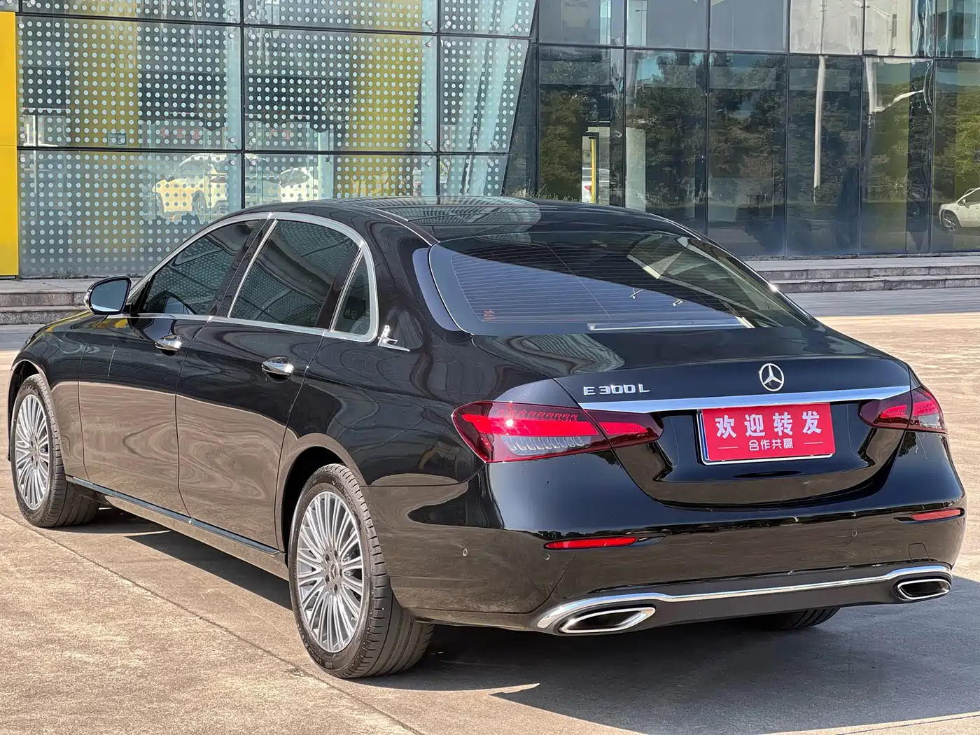 Mercedes-Benz E-Class 2023 Facelift E 300 L Luxury фото 6