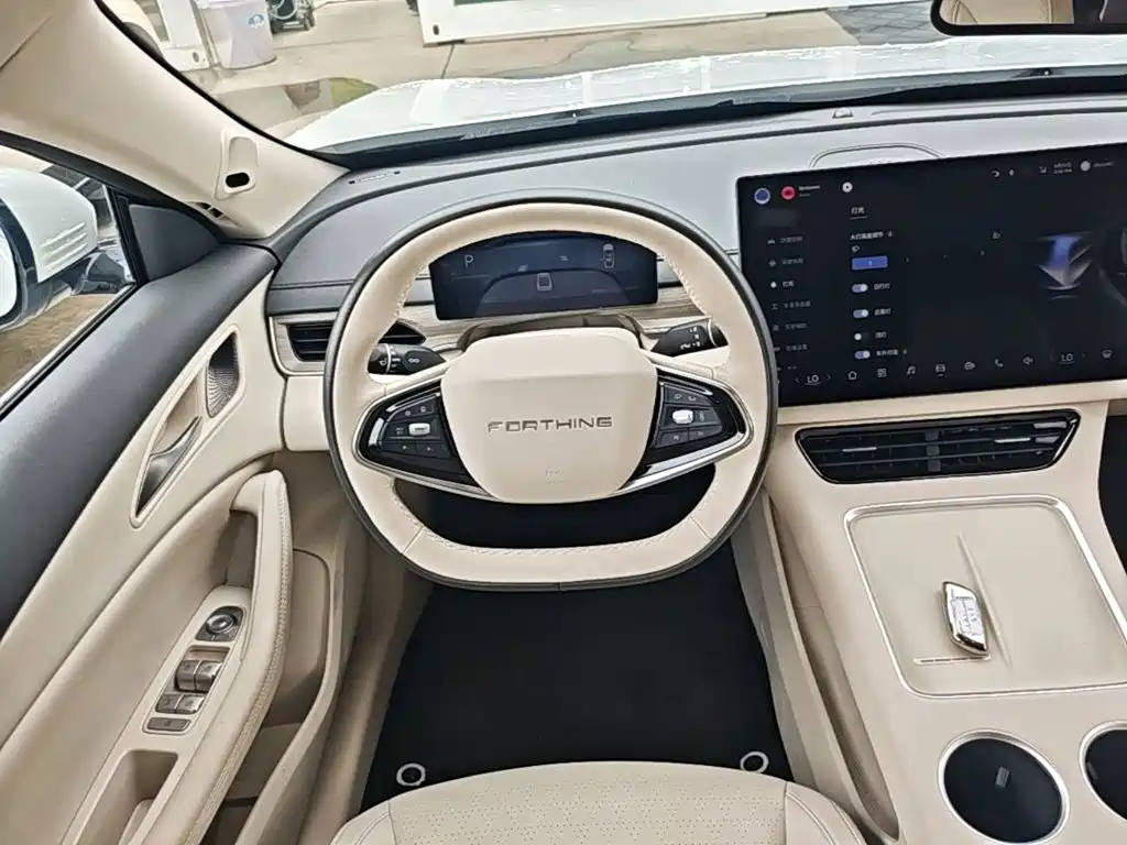 Dongfeng Fengxing Stellar S7 2024 2024 555 Luxury Edition
