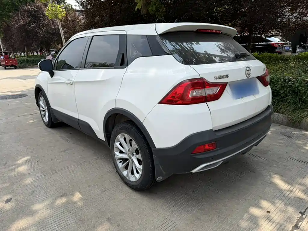 Zhonghua V3 2019 2020 1.6L Manual Classic Edition