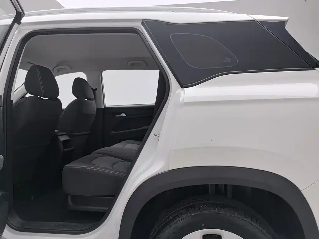 Baojun 530 2020 2020 1.5T Manual Comfort 7-seater