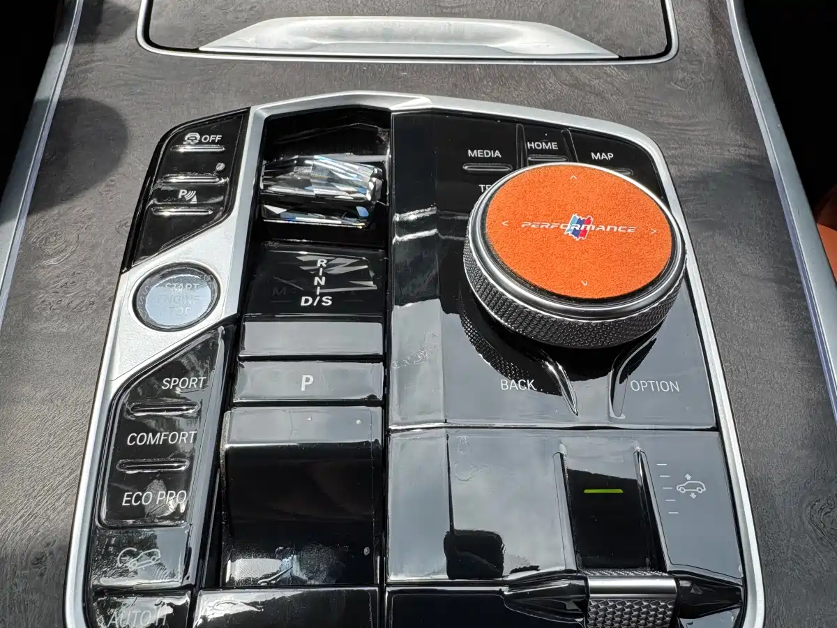BMW X7 2023 xDrive40i Exclusive M Sport Package фото 17
