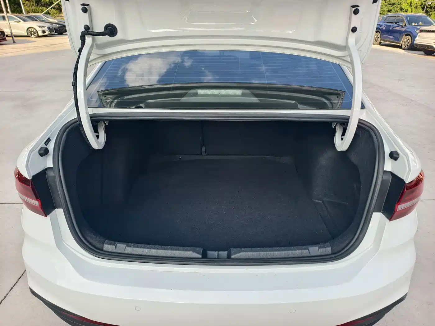 Volkswagen Lavida, миниатюра 10