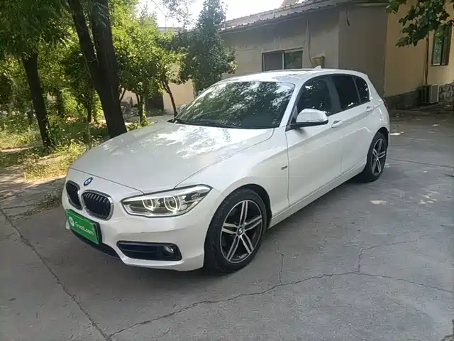  BMW BMW 1 Series (Import) 2015 120i Sport Design Package