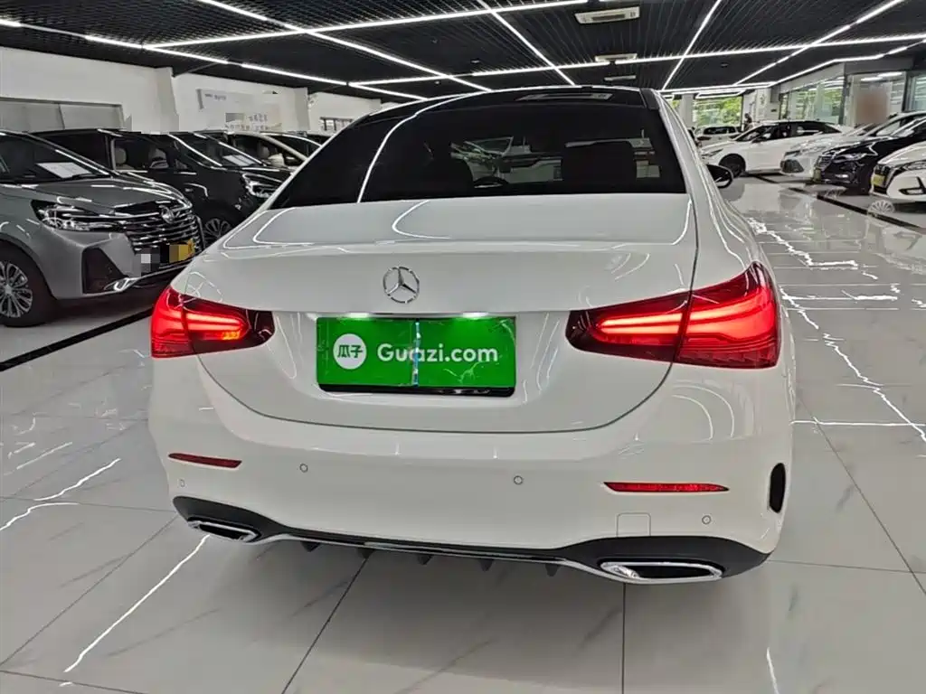 Mercedes-Benz A-Class 2023 A 200 L Fashion фото 6