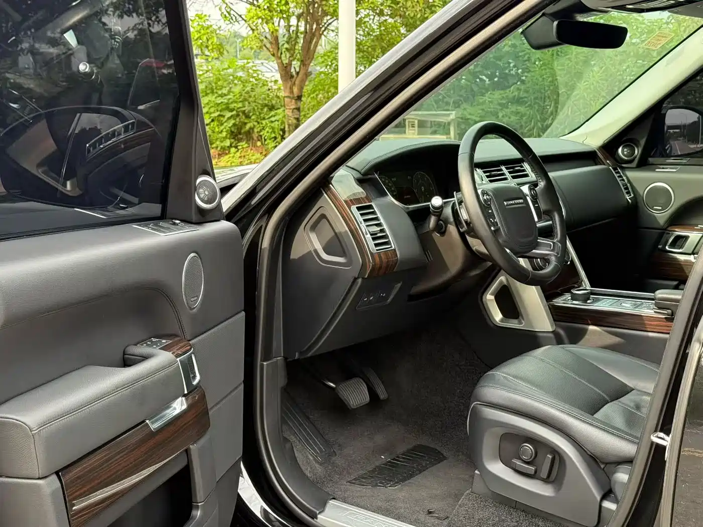 Land Rover Range Rover 2017 3.0 SC V6 Vogue фото 3