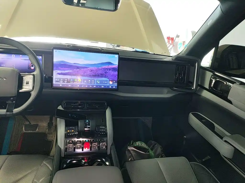 Fang Cheng Bao Leopard 5 2024 2023 Explorer Edition