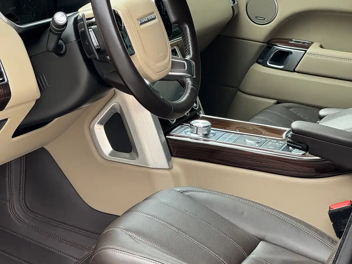 Land Rover Range Rover 2016 3.0 SC V6 Vogue фото 8