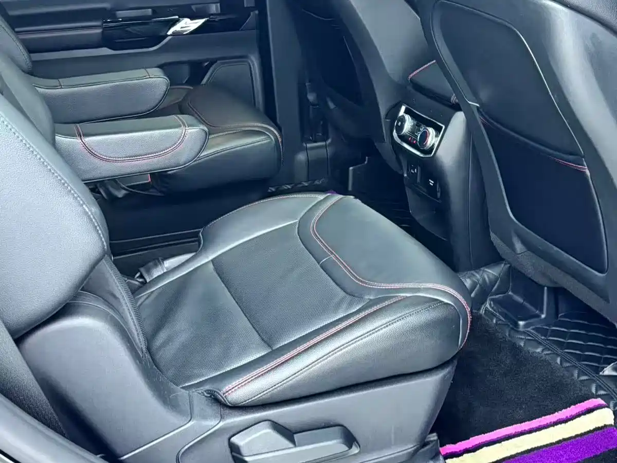 Ford Explorer 2020 2020 EcoBoost 285 4WD Sport ST-LINE 6-Seater