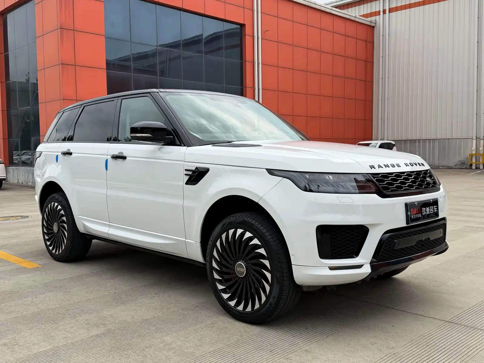 Фото 3 - Land Rover Range Rover Sport