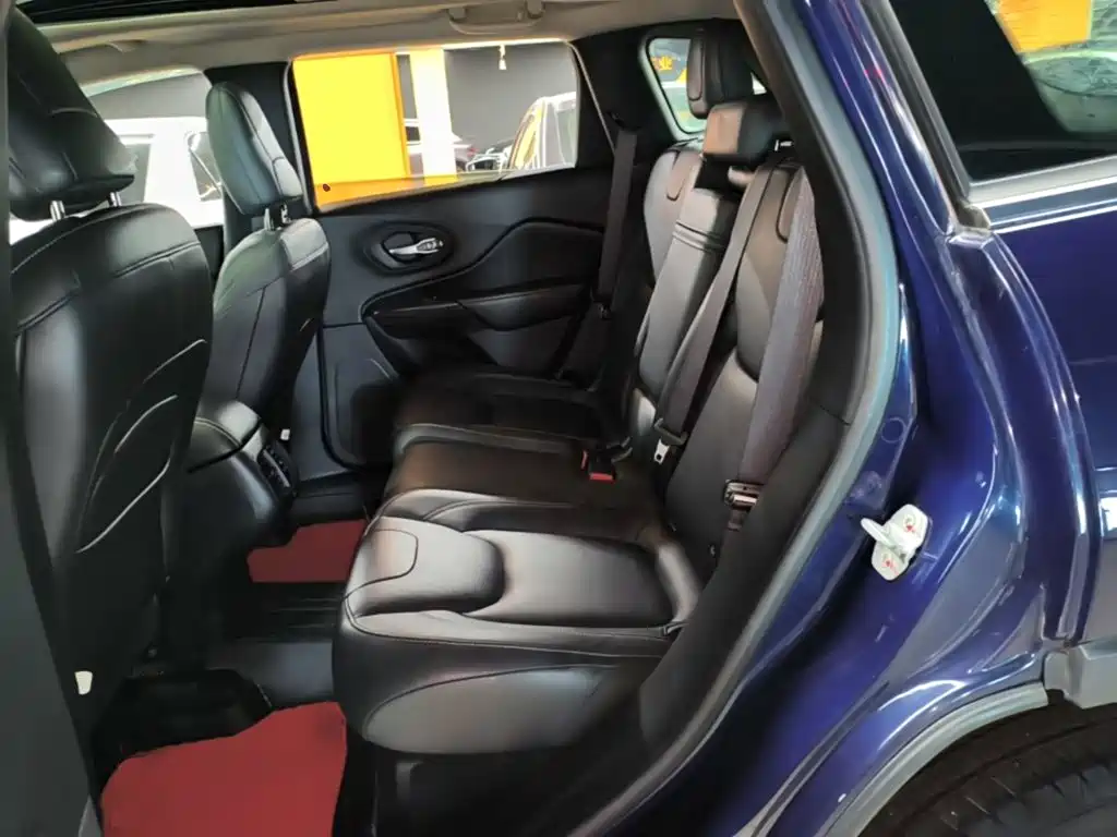 Jeep Cherokee 2018 2017 2.0L Superior Edition