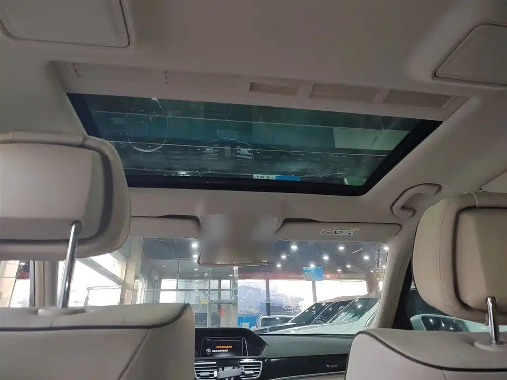 Mercedes-Benz E-Class 2015 E 260 L Sport фото 18