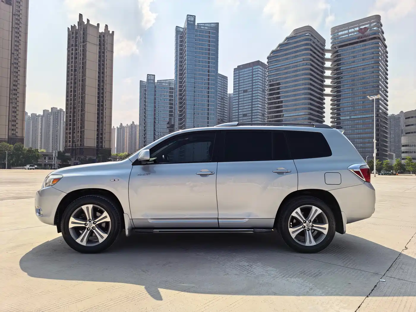 Toyota Highlander 2010 2009 2.7L 2WD 7-seater Luxury Edition