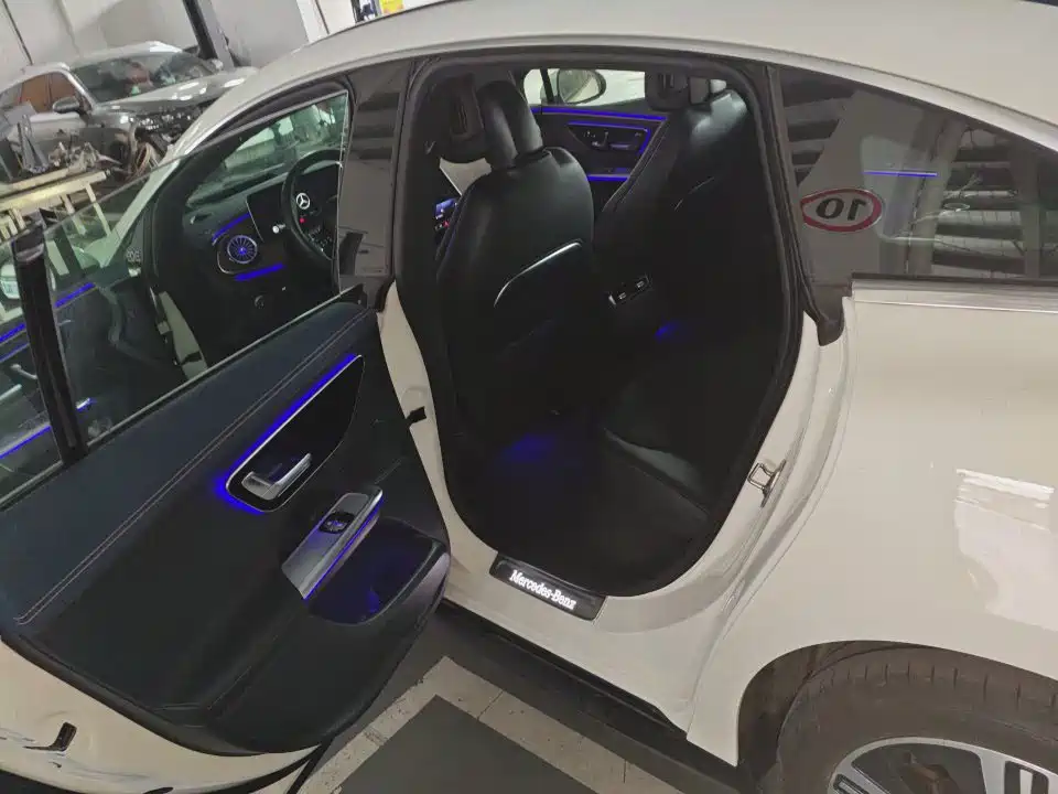 Mercedes-Benz EQE 2022 350 Luxury Edition фото 9