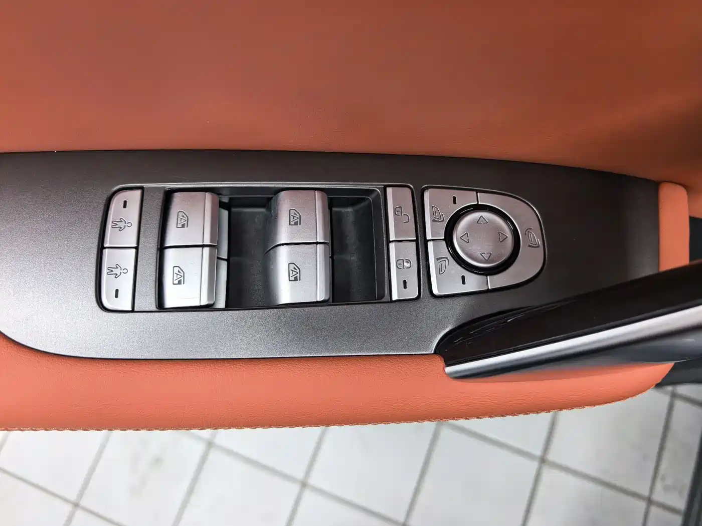 BYD Tang New Energy 2026 Smart Drive Edition DM-i 160KM Premium фото 11