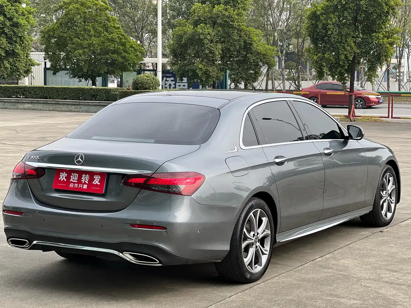 Mercedes-Benz E-Class 2021 E 300 L Sport Premium фото 4