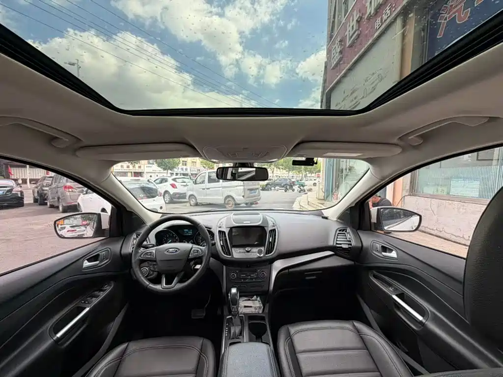 Ford Kuga 2019 2019 EcoBoost 180 FWD Titanium Edition China V