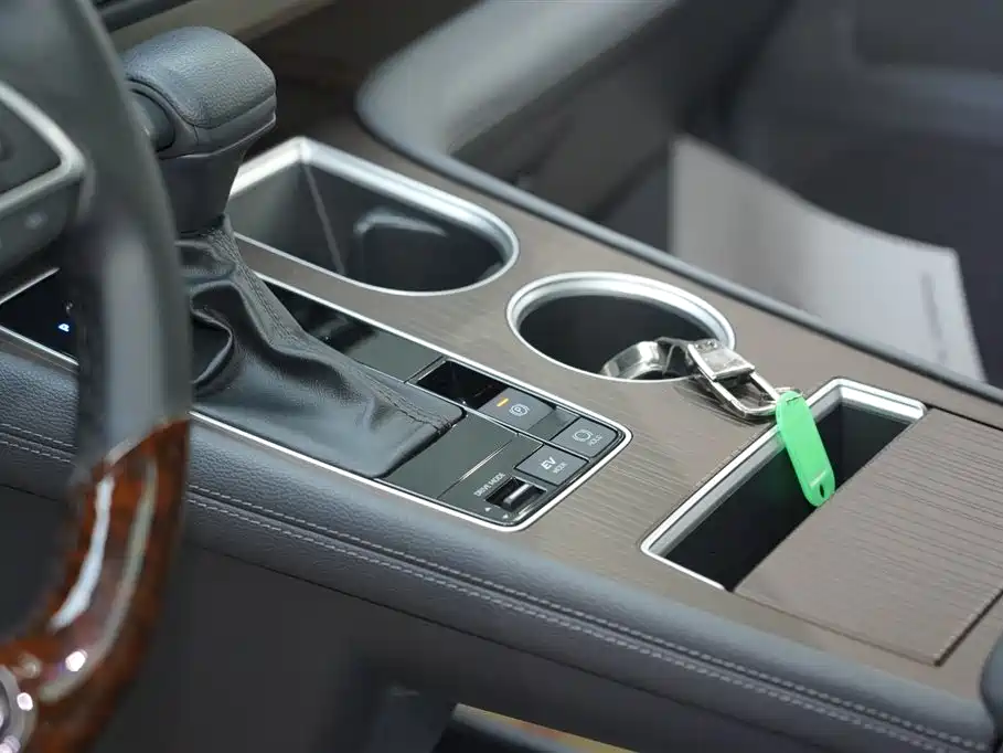Toyota Sienna 2023 2.5L Hybrid Comfort Edition фото 15