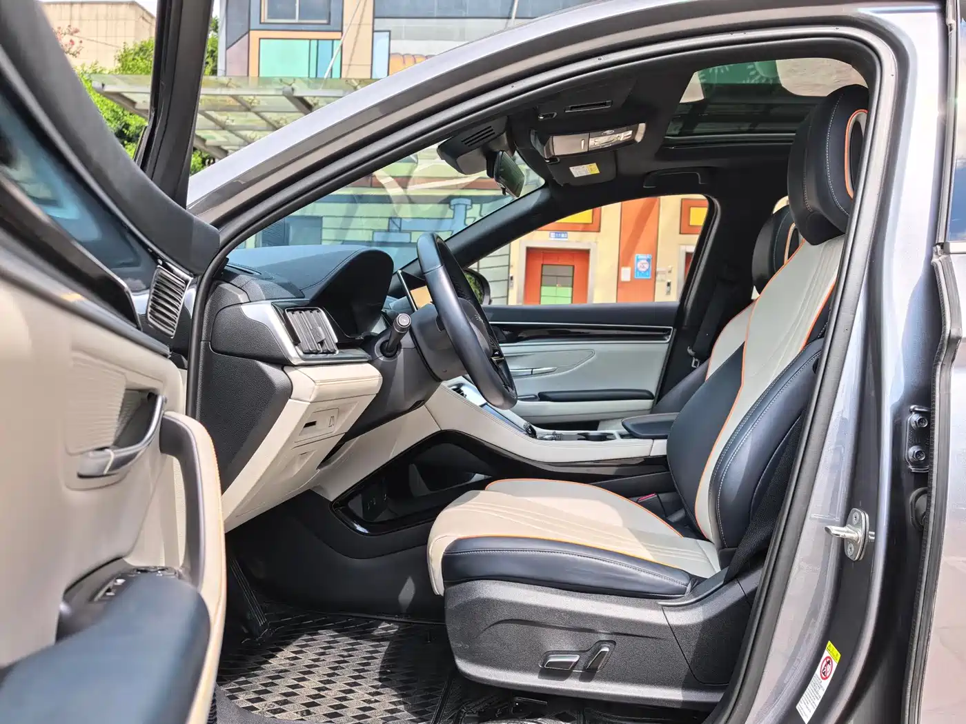 BYD Song PLUS PHEV 2023 Champion Edition EV 520KM Luxury фото 4