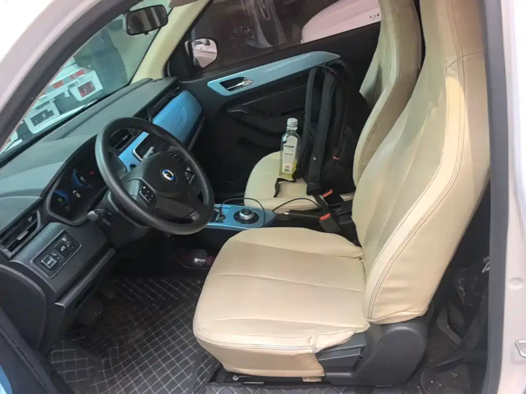 Huachen Xinyi Brilliance Xinyi i03A 2023 2021 318km 31.45kWh
