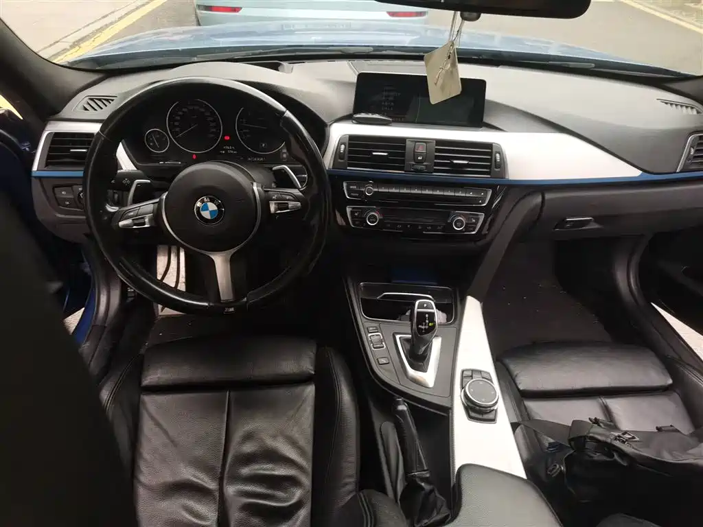 BMW 3 Series 2016 328i M Sport фото 13