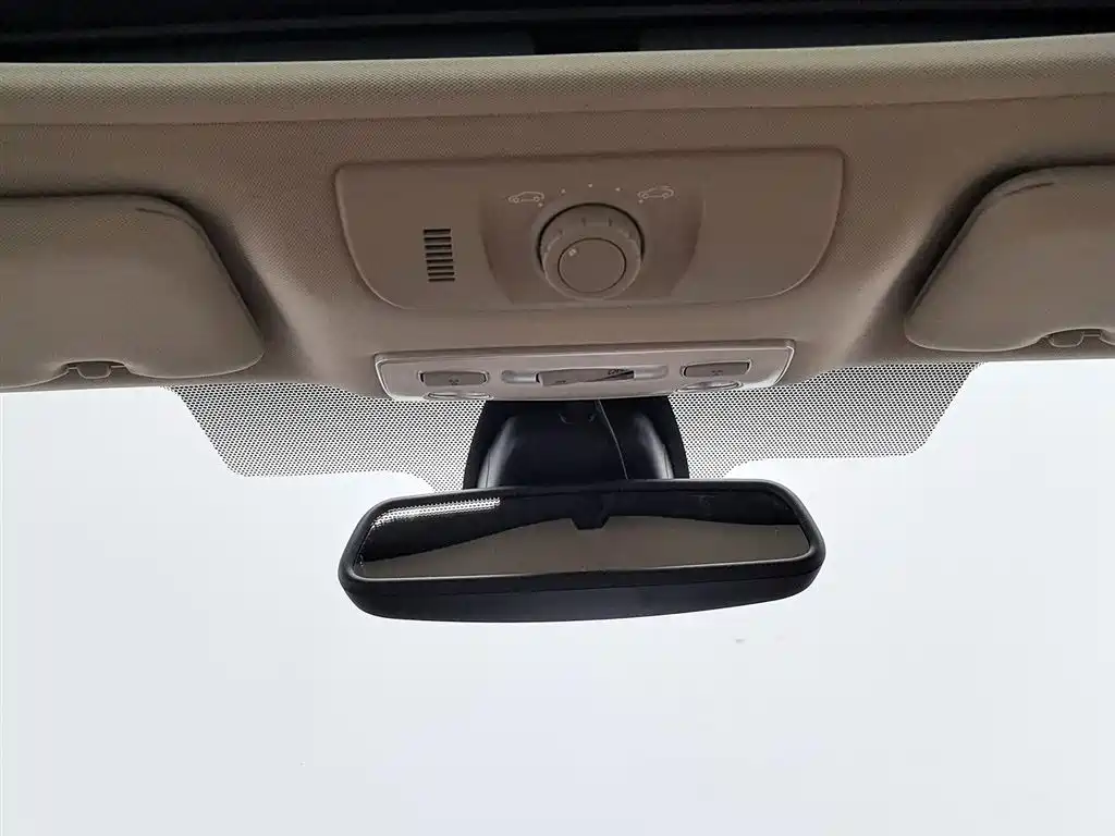 Renault Latitude 2011 2.5L Automatic Flagship Navigation Edition фото 11