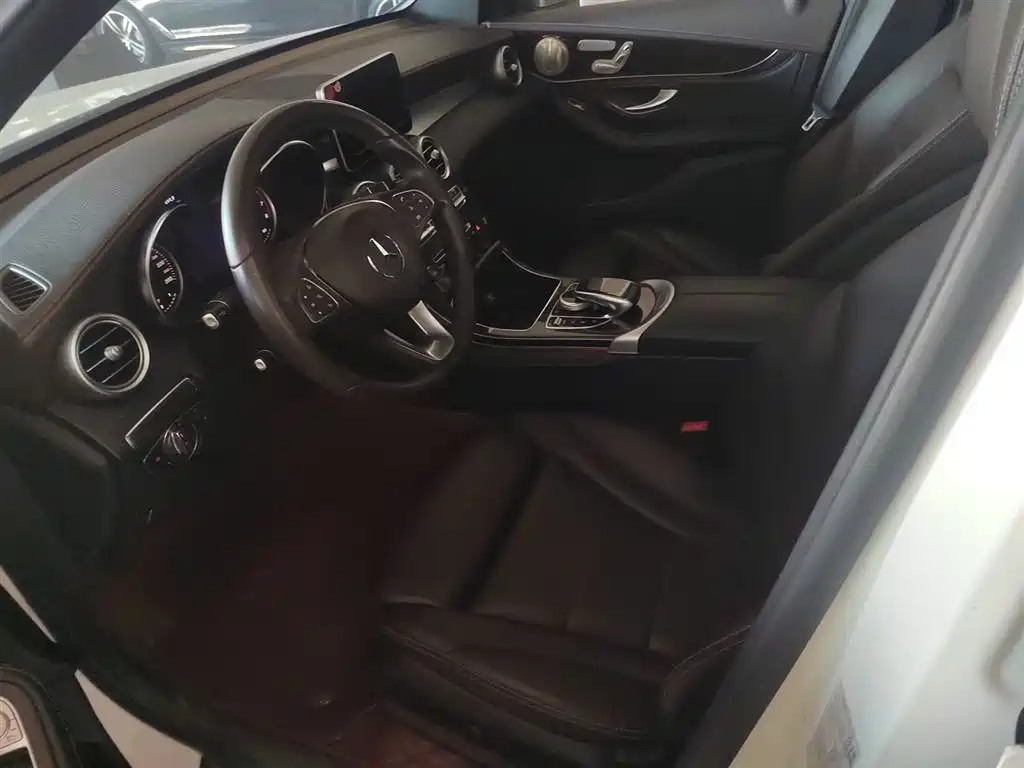 Mercedes-Benz GLC 2019 GLC 260 L 4MATIC Dynamic фото 7