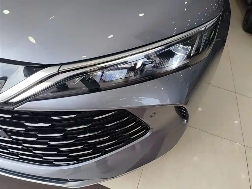 BYD Qin L 2025 DM-i Smart Drive Edition 80KM Leading фото 24