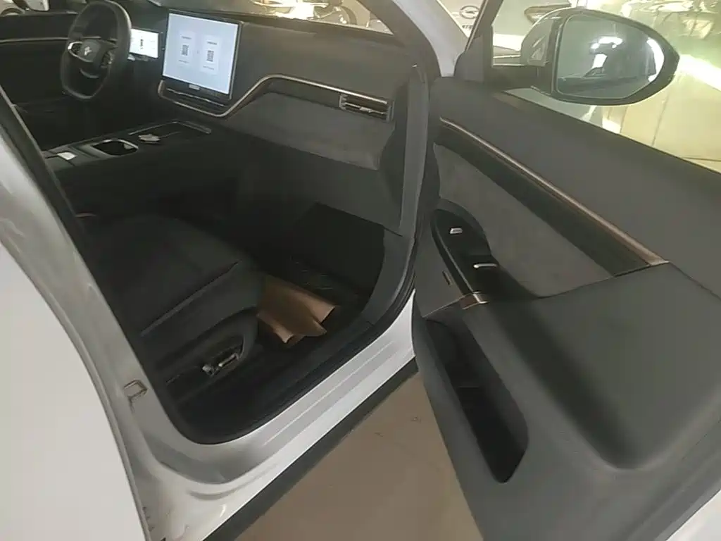 Dongfeng Yipai eπ008 2025 2024 636Max Pure Electric 6-Seater