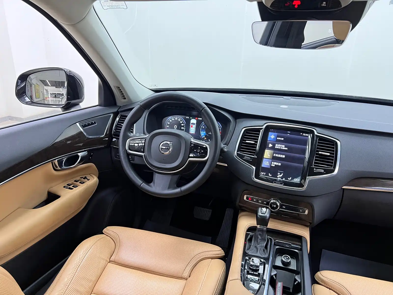 Photo 14 - Volvo XC90