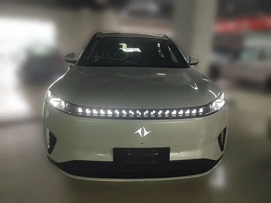 Dongfeng Yipai eπ008 2025 2024 636Max Pure Electric 6-Seater