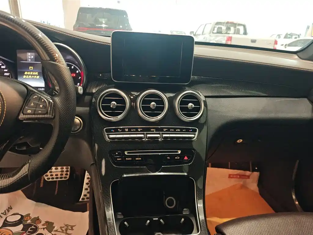 Mercedes-Benz GLC 2018 Facelift GLC 200 4MATIC фото 5