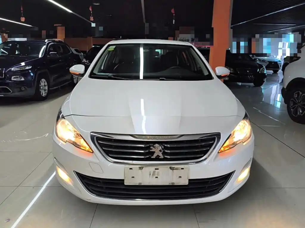 Photo 3 - Peugeot 408