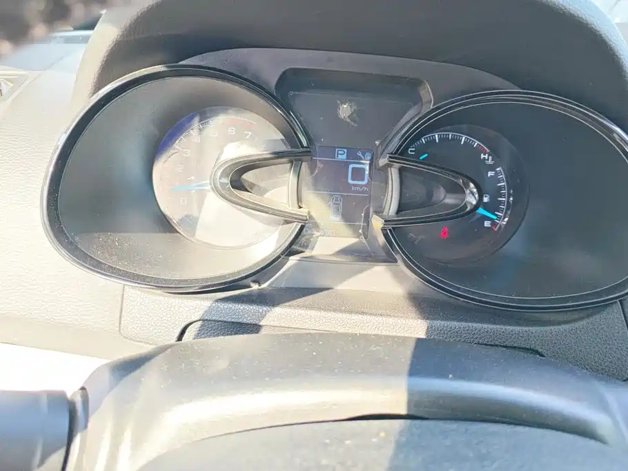 Dongfeng Aeolus Dongfeng Fengshen AX7 2016 2015 2.0L Automatic Smart Ease